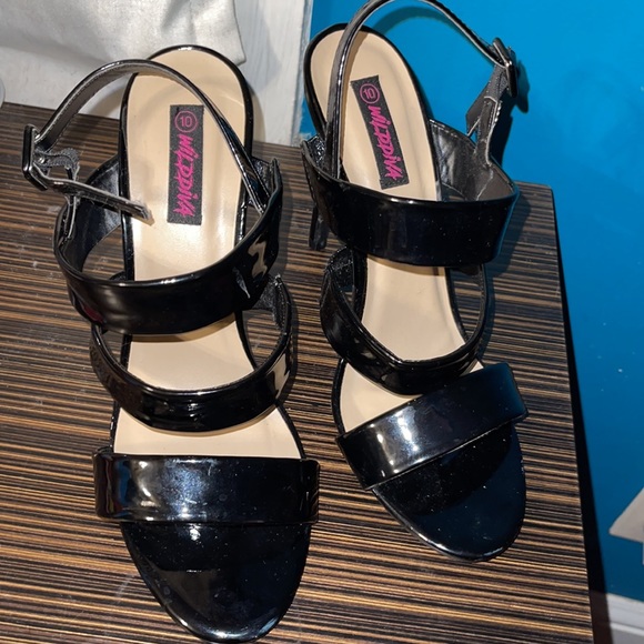 Black heels!!! - Picture 6 of 6
